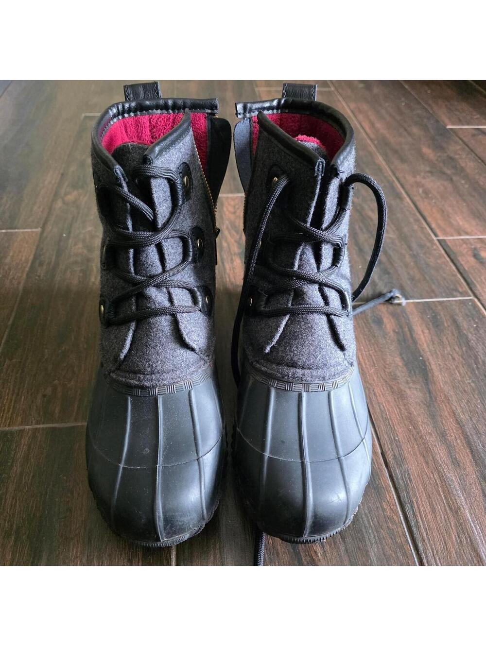 Tommy Hilfiger Women's Black and Grey Boot